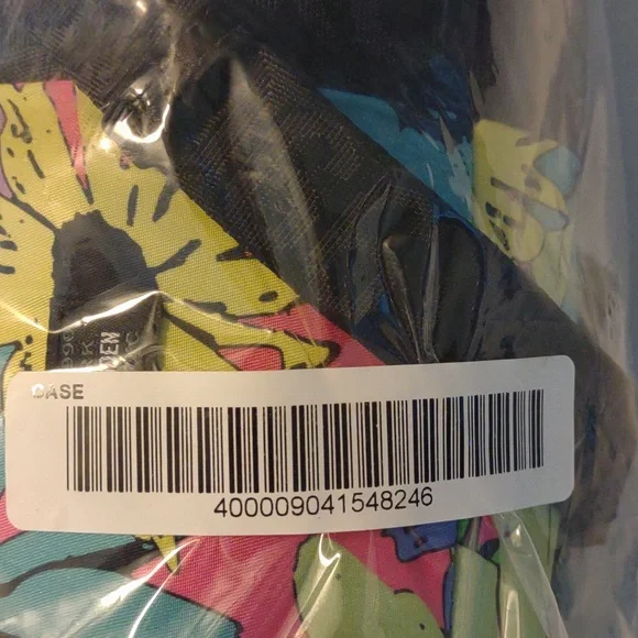 😺STEVE MADDEN BZOOM Floral Barrel Bag in Multi Color